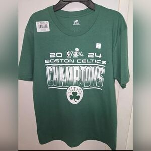 Boston Celtics Fanatics 2024 NBA Finals Champions T-Shirt - Size YL
